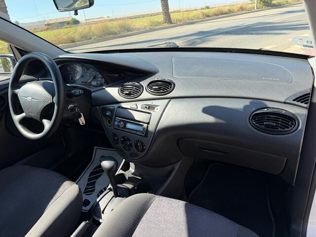 FORD FOCUS TREND ESTATE 1.6 AUTO SPANISH LHD IN SPAIN 125000 MILES SUPER 2002
